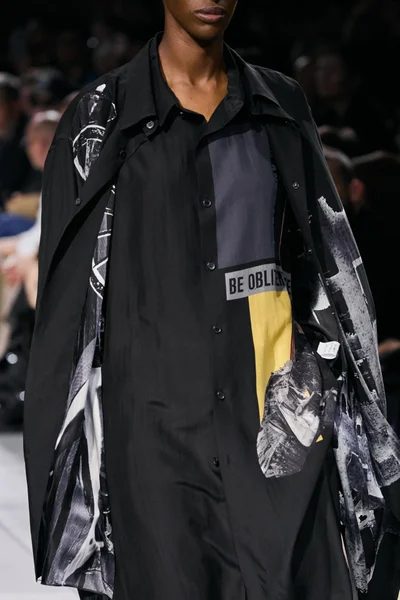 Look 29